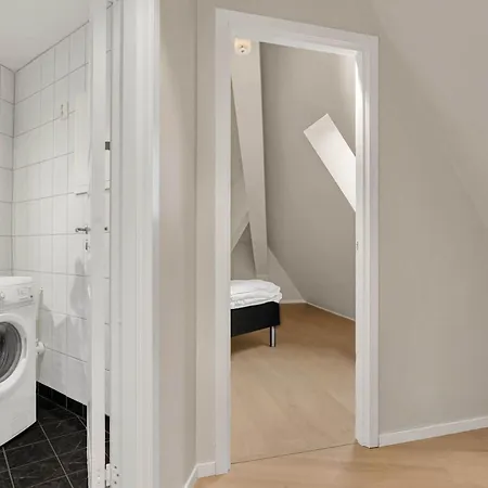 307sb10 - Three Bedroom شقة